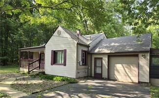 5375 East Dr, Niles, OH 44446