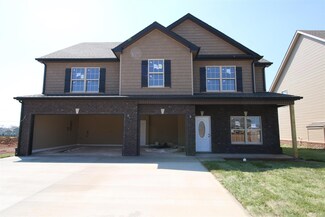 5 Summer St, Clarksville, TN 37040