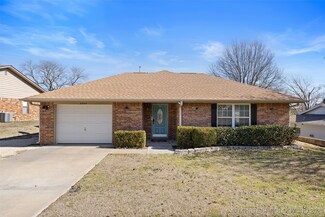 2324 Arlington Blvd, Ada, OK 74820