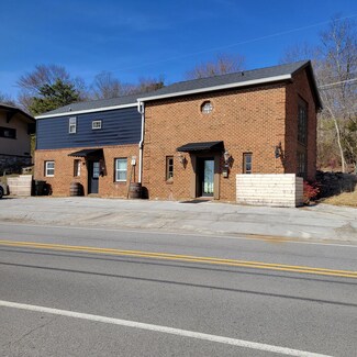 715 Mississippi Ave, Signal Mountain, TN 37377