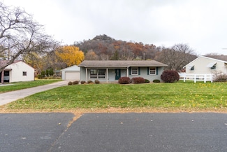 4021 Terrace Dr, La Crosse, WI 54601