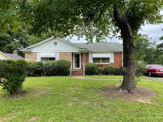 1915 Northbrook Dr, Charlotte, NC 28216