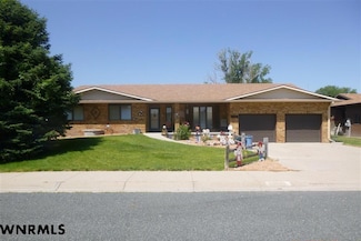 2418 6th Ave, Scottsbluff, NE 69361