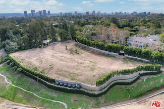 344 Delfern Dr, Los Angeles, CA 90077