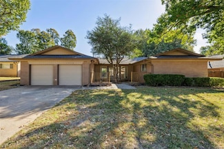 1712 N Alexander Ln, Bethany, OK 73008