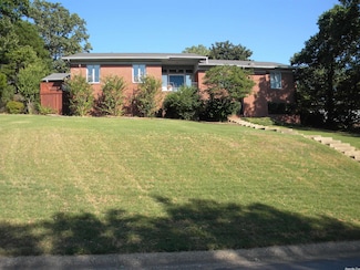 2015 Beckenham Cove, Little Rock, AR 72212