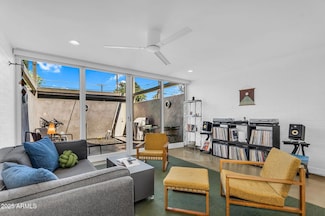 4411 N 40th St Unit 59, Phoenix, AZ 85018