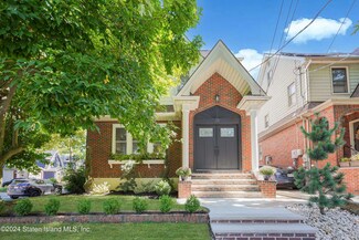 35 City Blvd, Staten Island, NY 10301