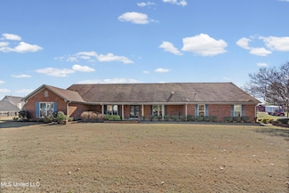 1099 Rasco Rd W, Southaven, MS 38671