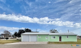 510 10th St, Port O'Connor, TX 77982