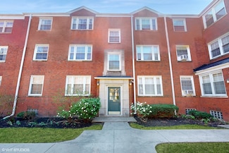 502 Bonnie Brae Place Unit C2, River Forest, IL 60305