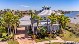 5321 Fishersound Ln, Apollo Beach, FL 33572