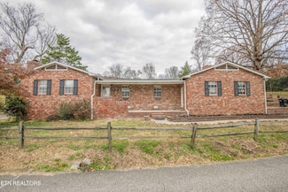 246 Old Blacksferry Ln, Clinton, TN 37716