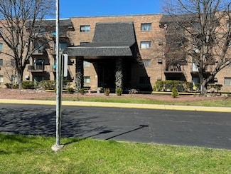 239 N Mill Rd Unit 405A, Addison, IL 60101