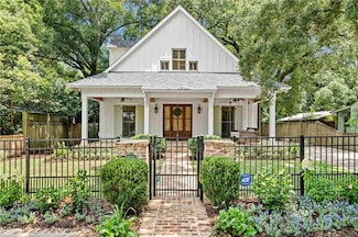 253 Morphy Ave, Fairhope, AL 36532