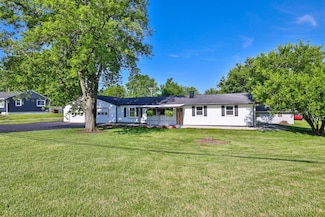 711 S Main St, Monroe, OH 45050