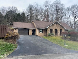 188 Bryan Dr, Richlands, VA 24641