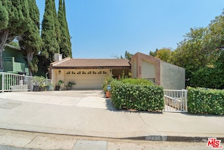 3334 Oak Glen Dr, Los Angeles, CA 90068
