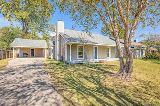 943 Durnin Dr, Denham Springs, LA 70726