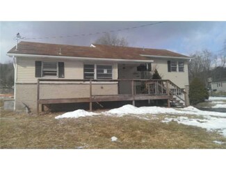 1450 Brentwood Ave, Ellwood City, PA 16117