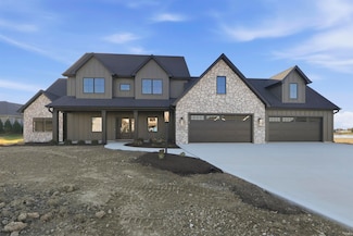 2042 Burnt Lake Dr, Fort Wayne, IN 46814