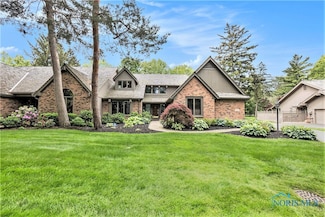 29605 Shelbourne Rd, Perrysburg, OH 43551