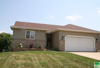 608 Ascot St, Sioux City, IA 51103