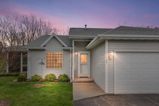 W1708 Watson Ct Unit C, Green Lake, WI 54941