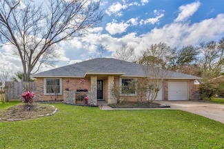 4602 Iroquois Dr, Pasadena, TX 77504