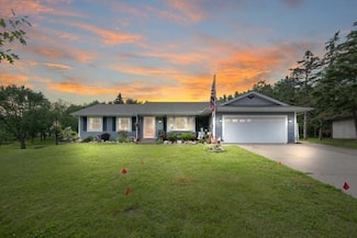 8084 Ivywood Ave S, Cottage Grove, MN 55016