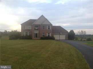 590 Monmouth Rd, Wrightstown, NJ 08562