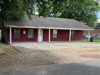 303 W Oak St, Ville Platte, LA 70586
