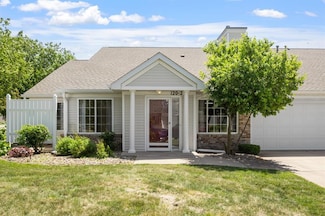 120 NW Georgetown Blvd Unit 2, Ankeny, IA 50023