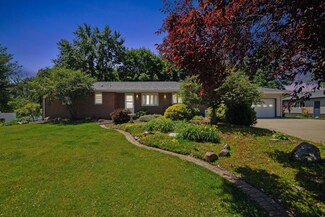 1439 3rd St, Adrian, MI 49221