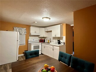 800 Oakland Beach Ave, Warwick, RI 02889