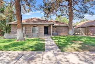 917 E Lexington Ave, Gilbert, AZ 85234