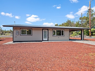 11 Puolani St, Volcano, HI 96785