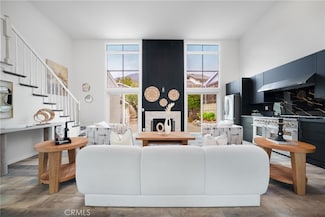 2423 Rockdell St, La Crescenta, CA 91214