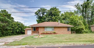 5000 Clara Dr, Godfrey, IL 62035