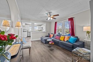 1001 Pine St, Kannapolis, NC 28081