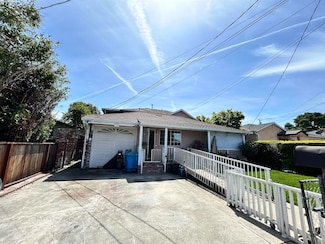 708 Fourth Ave, Redwood City, CA 94063