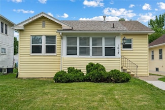 1612 Greene Ave NE, Cedar Rapids, IA 52402