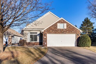 2747 Oak Ridge Trail, Woodbury, MN 55125