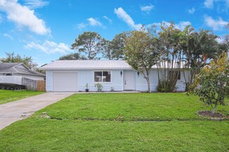 726 SE Ablett Ln, Port Saint Lucie, FL 34984