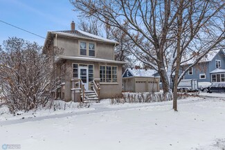 64 7th Ave N, Fargo, ND 58102