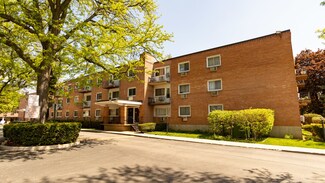 8541 Lotus Ave Unit 904, Skokie, IL 60077