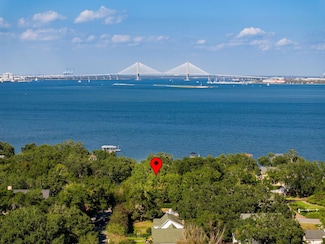 528 Wampler Dr, Charleston, SC 29412