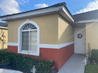 184 Ocean Bluff Dr, Kissimmee, FL 34759