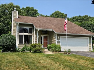 251 Sweet Allen Farm Rd, Wakefield, RI 02879