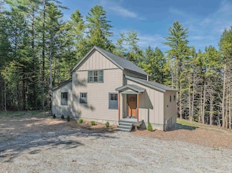 93 Waterthorn Rd, Thornton, NH 03285